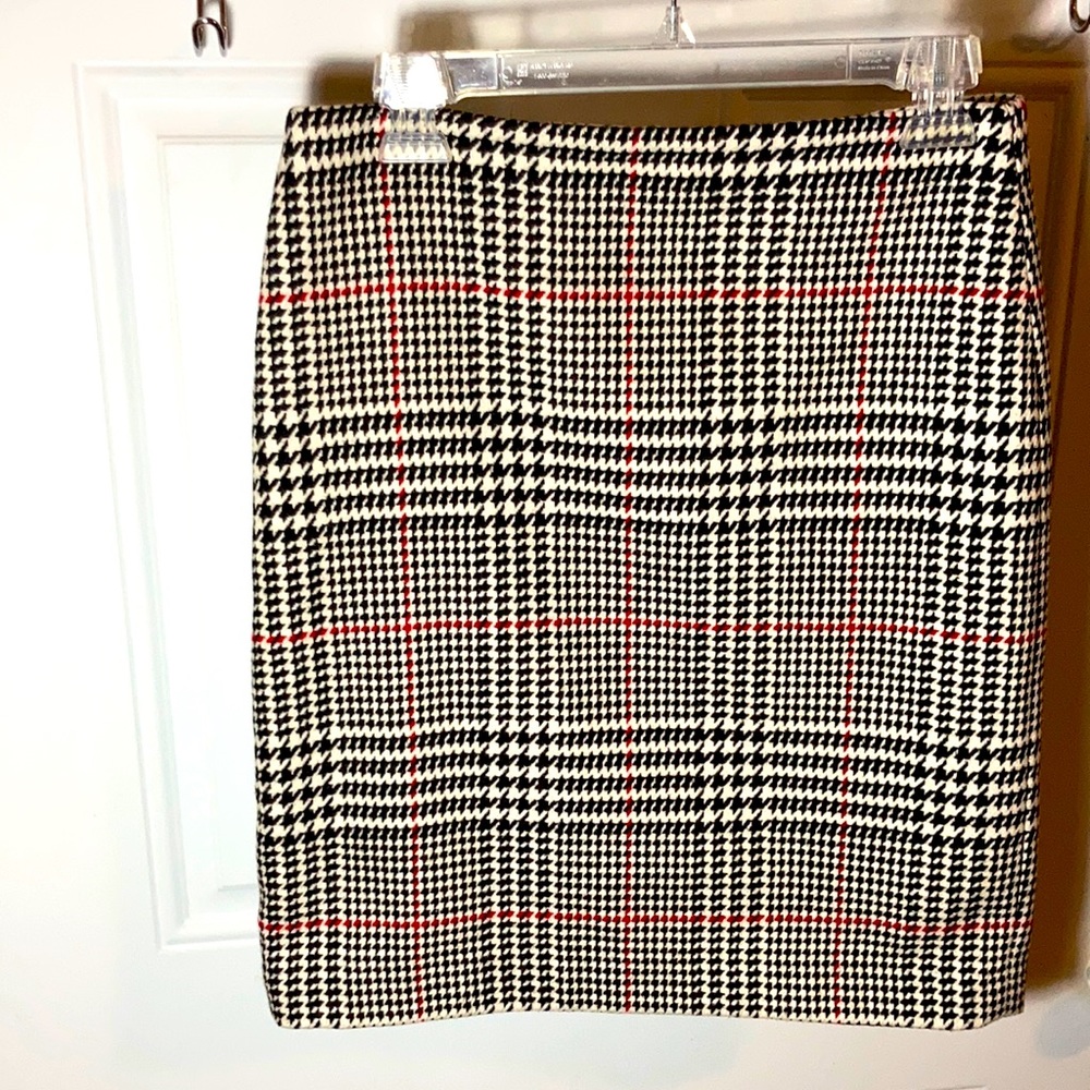 Talbots Houndstooth Pattern Skirt - image 2